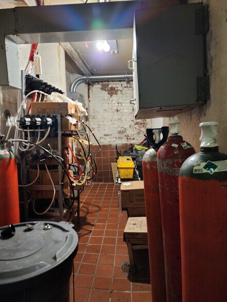 More Photos Of 928-930 Third Ave, New York Apartments For Lease