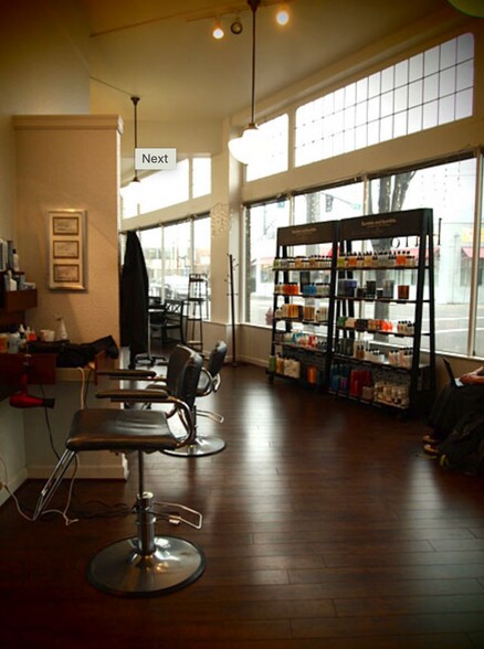 More Photos Of 2000-2018 NE Sandy Blvd, Portland Storefront Retail Office For Lease
