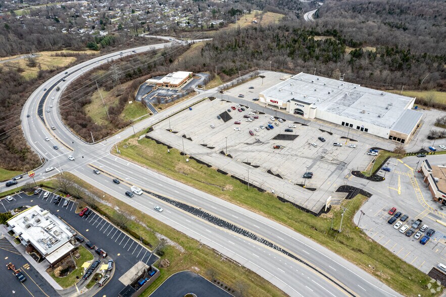 More Photos Of 200-202 Limestone St, Frankfort Unknown For Lease