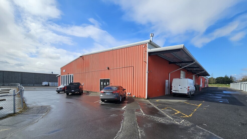 More Photos Of 841 3rd Ave, Longview Industrial For Lease
