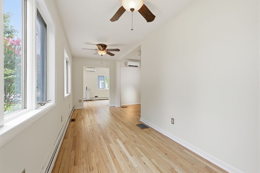 More Photos Of 168 White Horse Ave, Hamilton Office For Sale