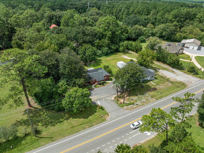 More Photos Of 7103 Mobile Hwy, Pensacola Freestanding For Sale