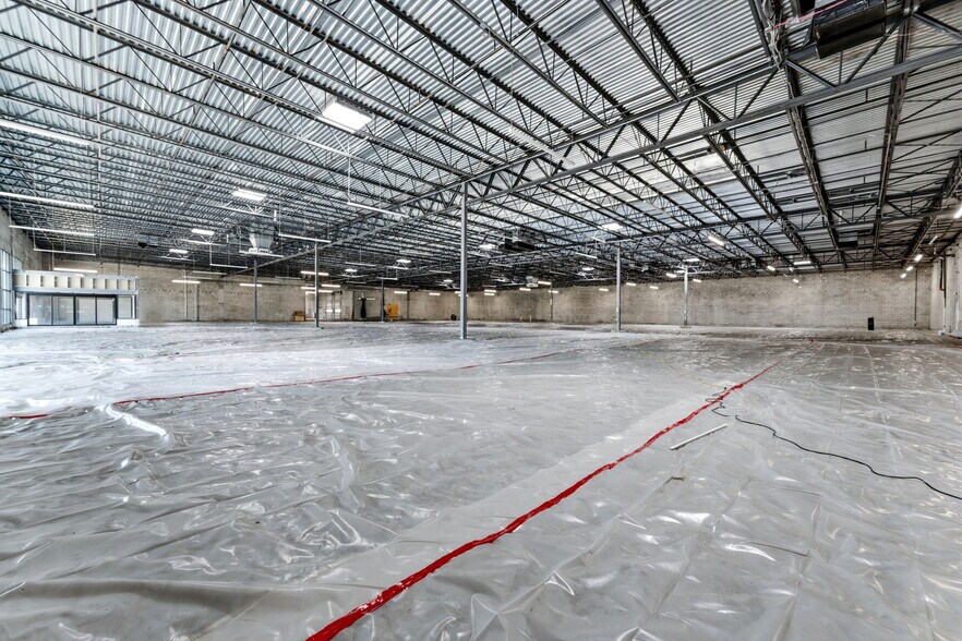 More Photos Of 5502-5726 Cortez Rd W, Bradenton Storefront For Lease