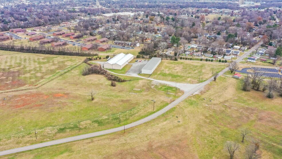More Photos Of 154 Pardue Ln, Hopkinsville Warehouse For Sale