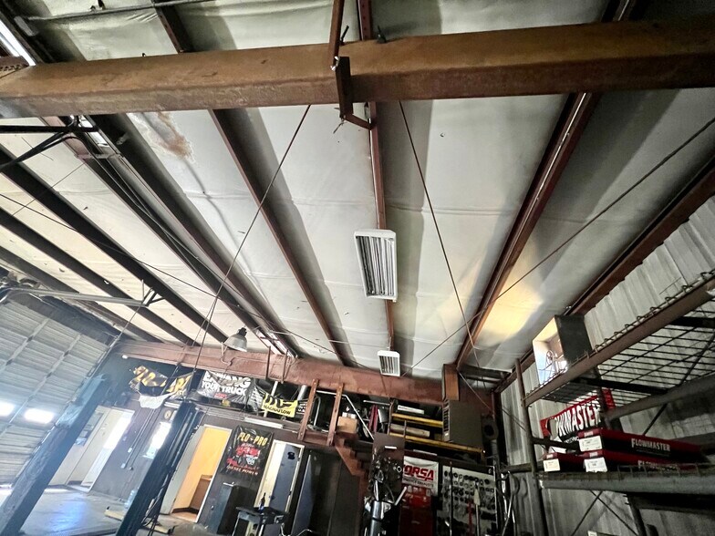 More Photos Of Alvin Muffler, Alvin Auto Repair For Sale