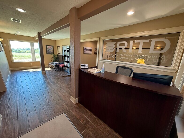 More Photos Of 35505 Cooper Rd, Brookshire Office For Sale