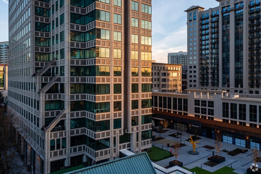 More Photos Of 3060 Peachtree Rd NW, Atlanta Office For Lease