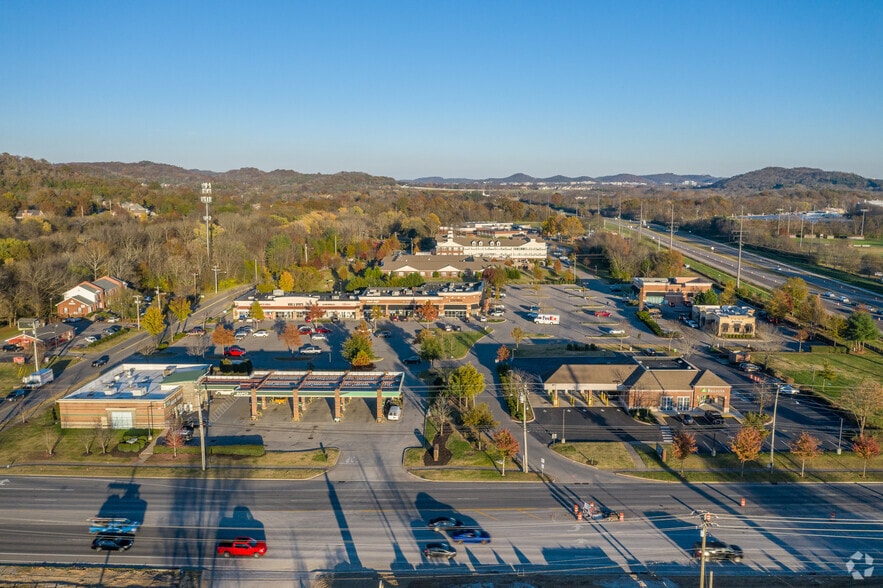 More Photos Of 1110 Hillsboro Rd, Franklin Unknown For Lease