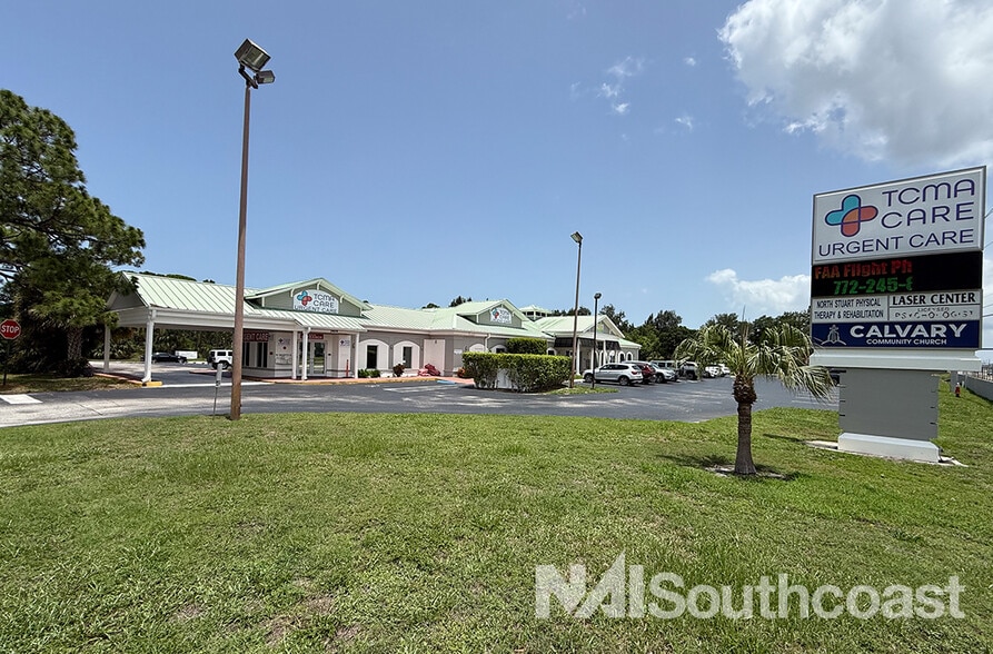 More Photos Of 3395-3405 NW Federal Hwy, Jensen Beach Freestanding For Sale