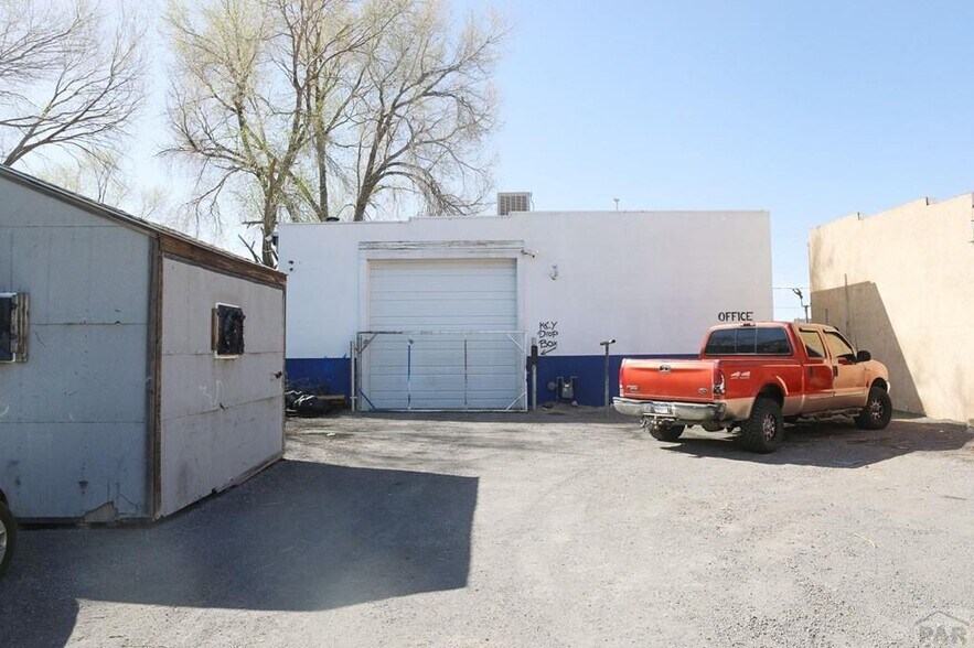 More Photos Of 600 E 11th St, Pueblo Auto Repair For Sale