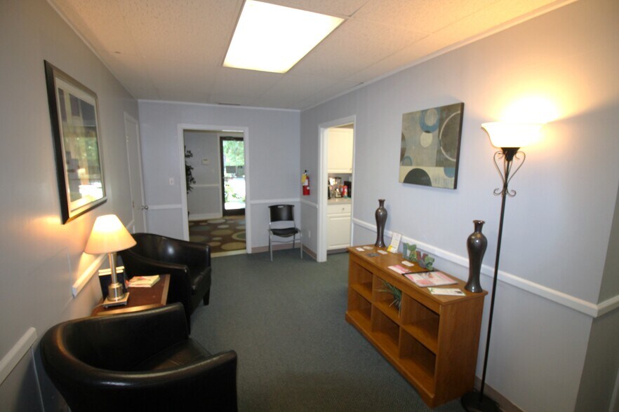 More Photos Of 419 S York St, Gastonia Medical For Sale
