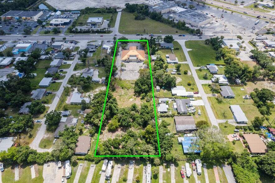 More Photos Of 150 Pondella Rd, North Fort Myers Medical For Sale