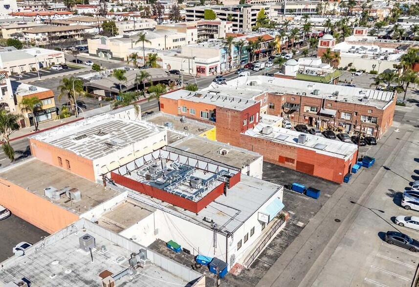 More Photos Of 236 W Main St, Alhambra Restaurant For Sale