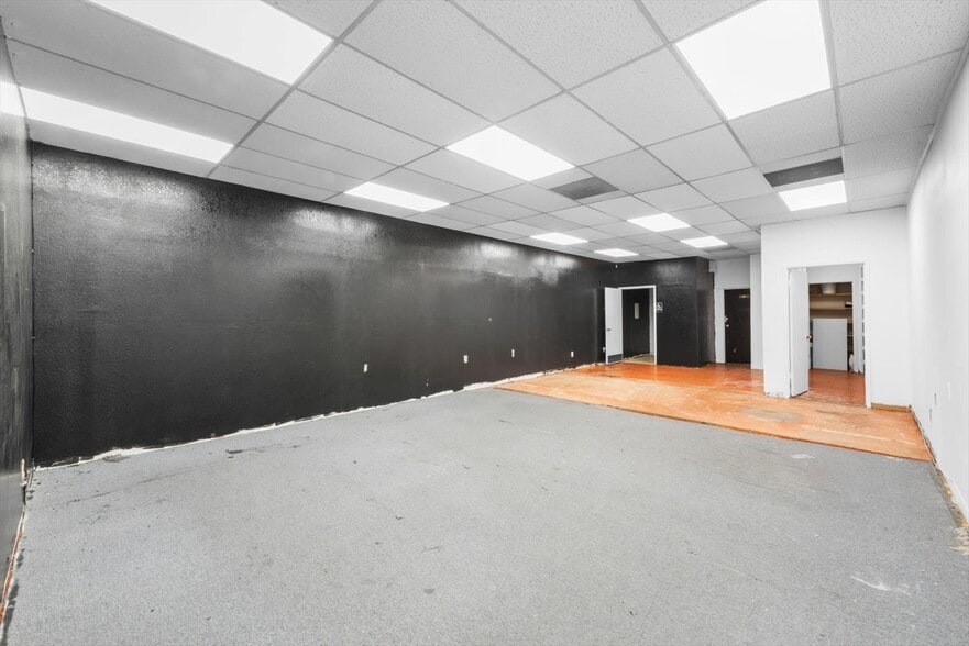 More Photos Of 945 Empire St, Fairfield Freestanding For Sale