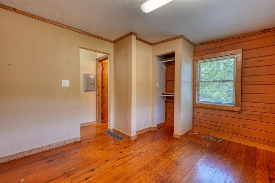 More Photos Of 23 & 60 Greenbriar Hwy, Blairsville Office For Sale