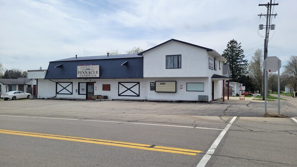 Primary Photo Of 200 Main St, Addison General Retail For Sale