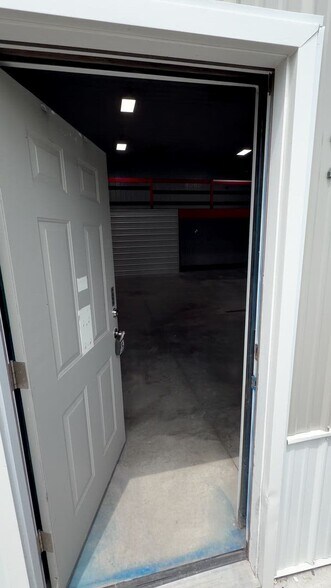 Primary Photo Of 3235 E Reid Rd, Grand Blanc Self Storage For Lease
