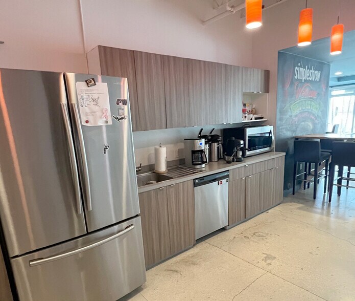 More Photos Of 7300 Biscayne Blvd, Miami Loft Creative Space For Lease