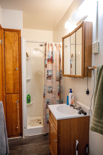 More Photos Of 115 W Pearl St, New Lisbon Apartments For Sale