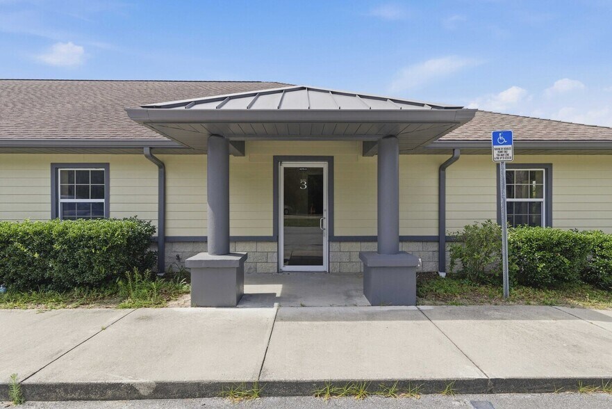 More Photos Of 4370 NE 35th St, Ocala Office For Lease