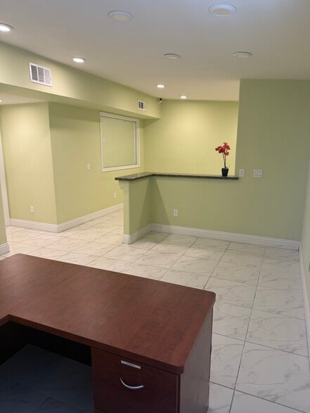 More Photos Of 1610 E Sahara Ave, Las Vegas Freestanding For Sale