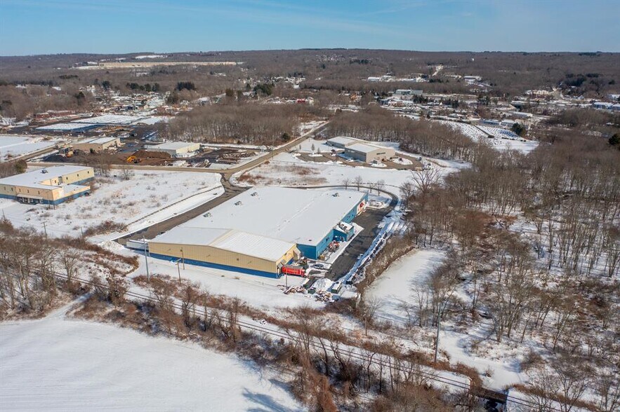 More Photos Of 55 Lathrop Road Ext, Plainfield Manufacturing For Sale