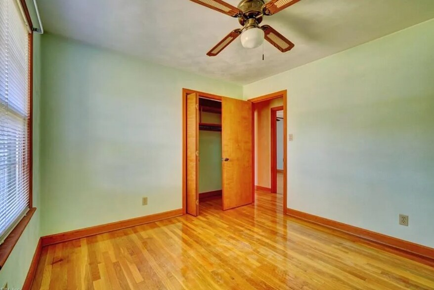 More Photos Of 4530 Shoulders Hill Rd, Suffolk Medical For Sale