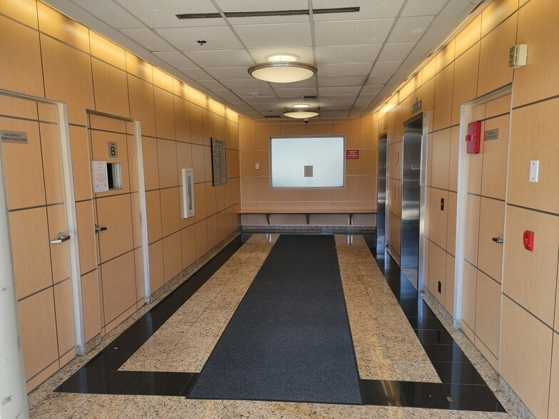 More Photos Of 71 Union Ave, Rutherford Medical For Lease