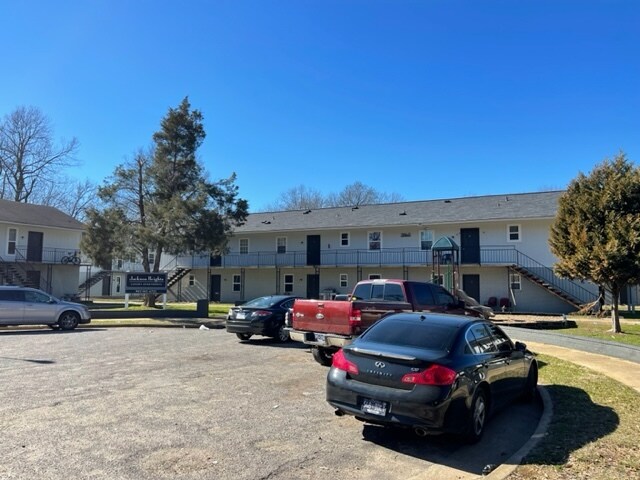 More Photos Of 3893 Pikes Peak Ave, Memphis Apartments For Sale