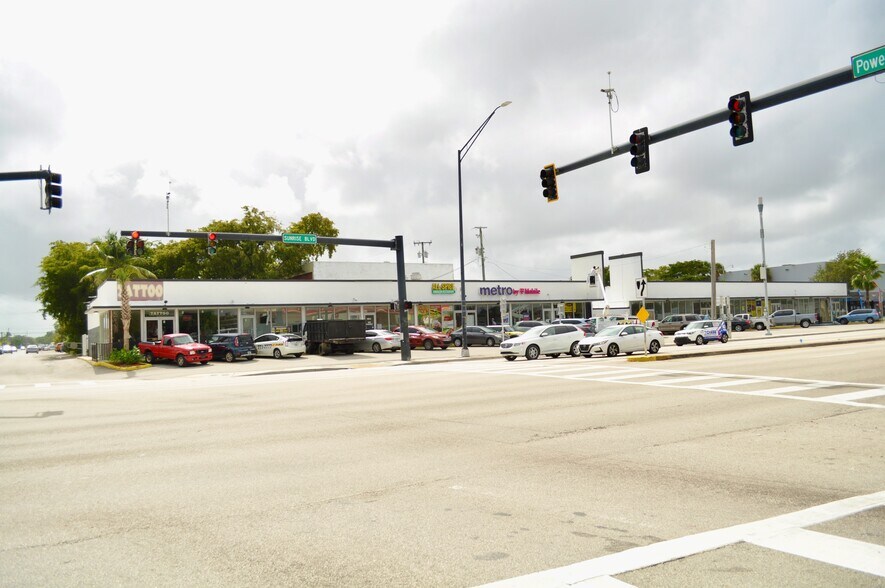 Primary Photo Of 900-914 W Sunrise Blvd, Fort Lauderdale Unknown For Lease
