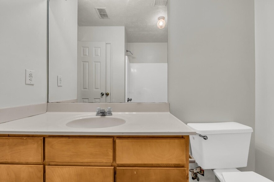 More Photos Of 1301 Louisville Apt. 47-48 St, Starkville Apartments For Sale