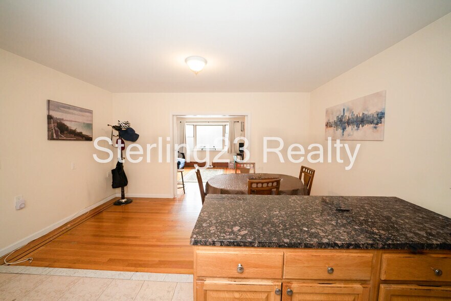 More Photos Of , Astoria General Retail For Sale