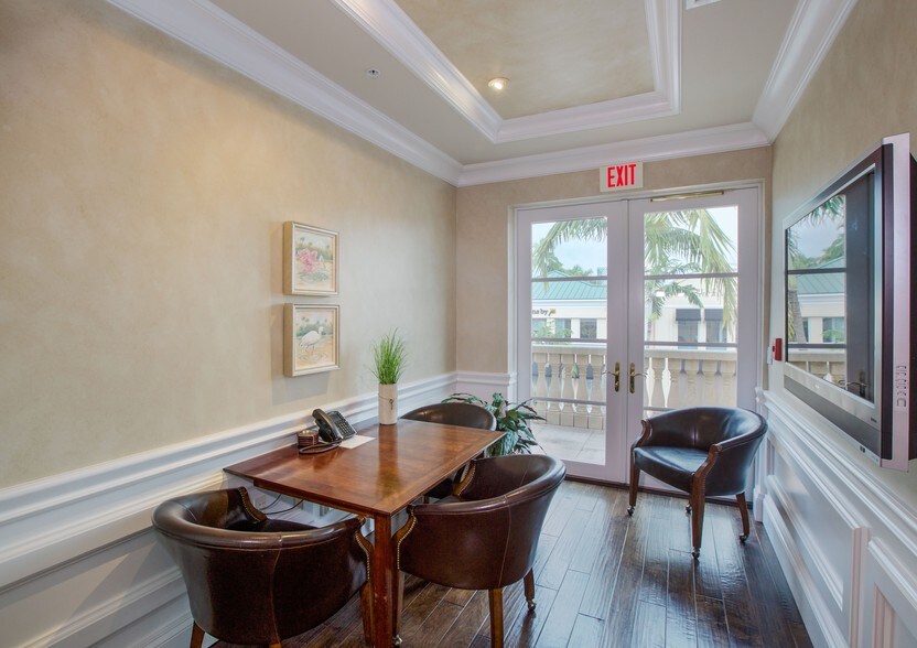 More Photos Of 780 5th Ave S, Naples Storefront Retail Office For Lease