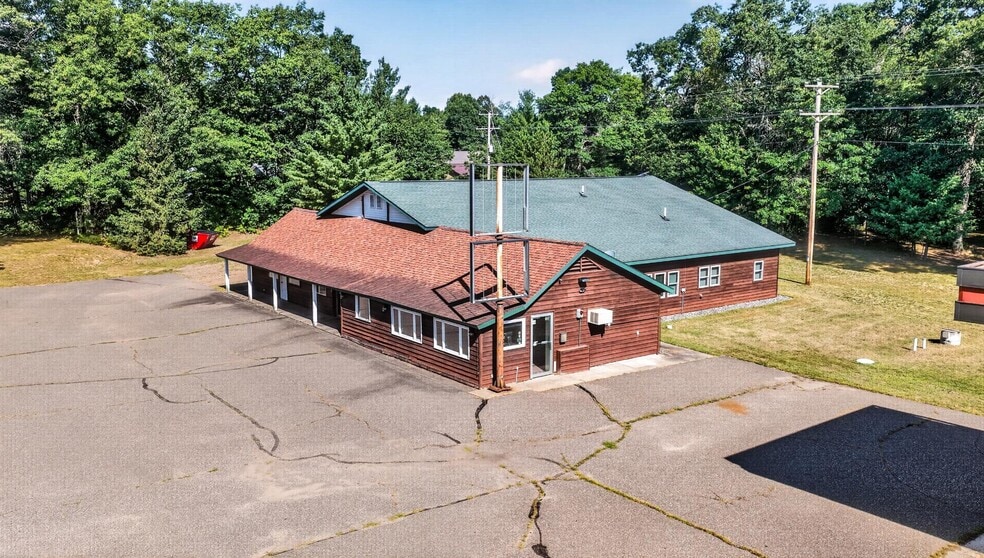 Primary Photo Of 5678 US Highway 51, Manitowish Waters General Retail For Sale