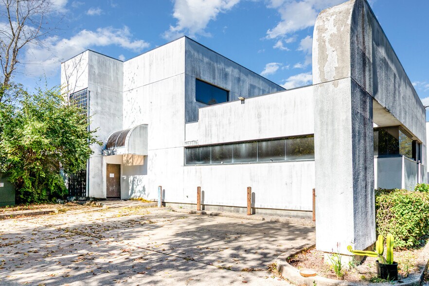 More Photos Of 10190-10198 Springfield Pike, Cincinnati Medical For Sale