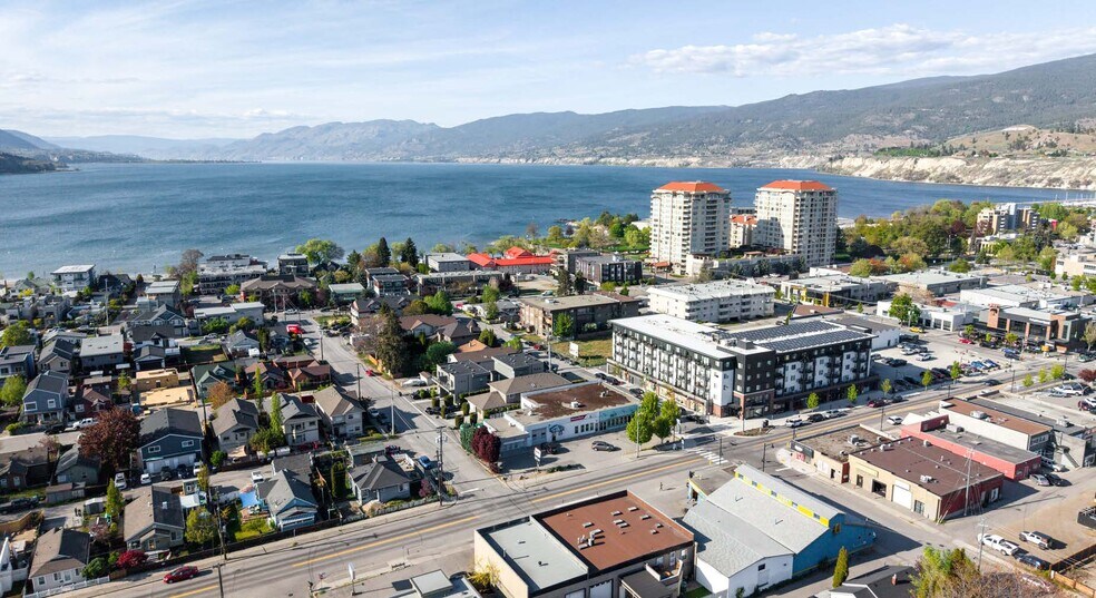 Primary Photo Of 351 Westminster Av W, Penticton General Retail For Sale