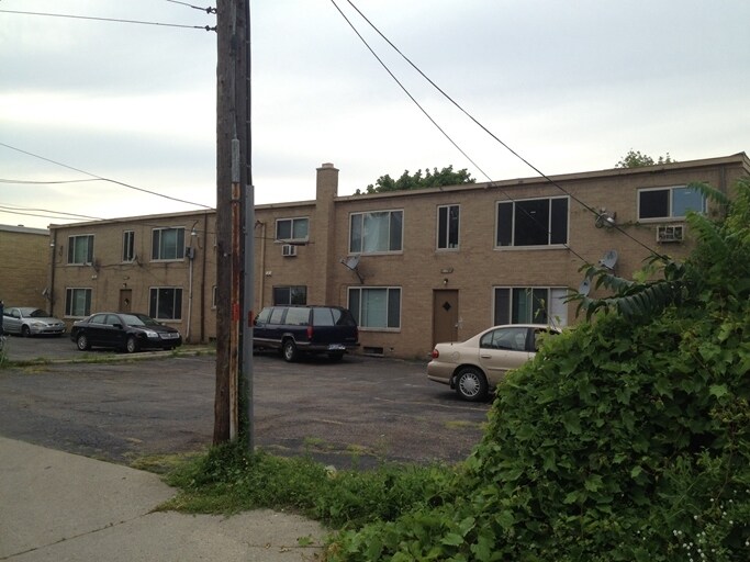 More Photos Of 11180 E Seven Mile Rd, Detroit Apartments For Sale