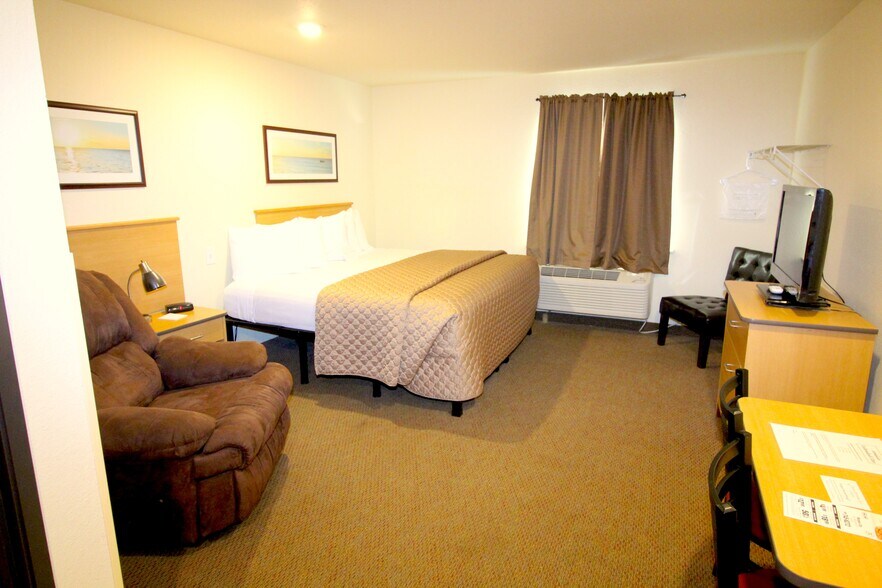 More Photos Of 111 Cajun Way, Amelia Hospitality For Sale