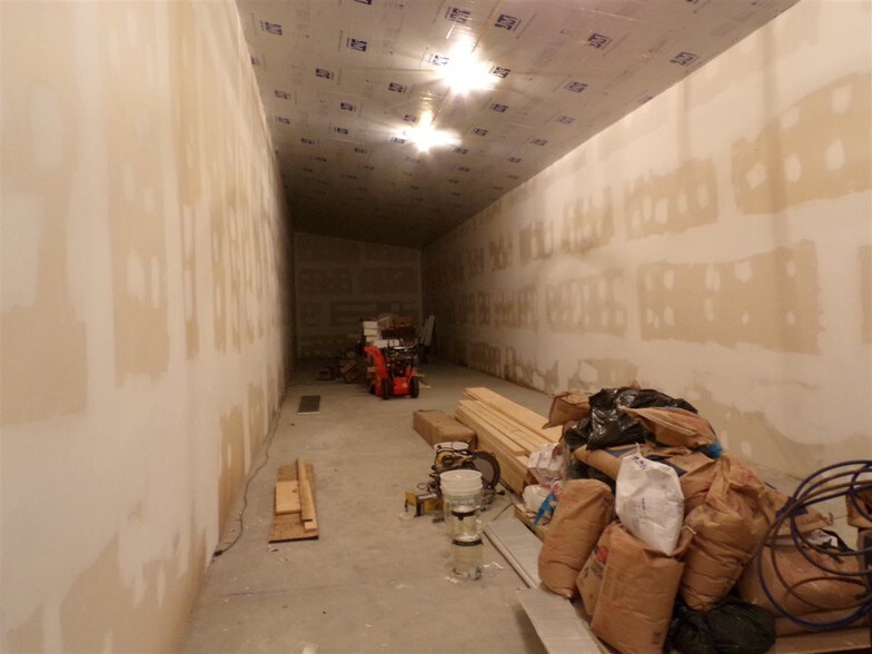 More Photos Of 290 Jeffersonville North Branch Rd, Jeffersonville Warehouse For Lease