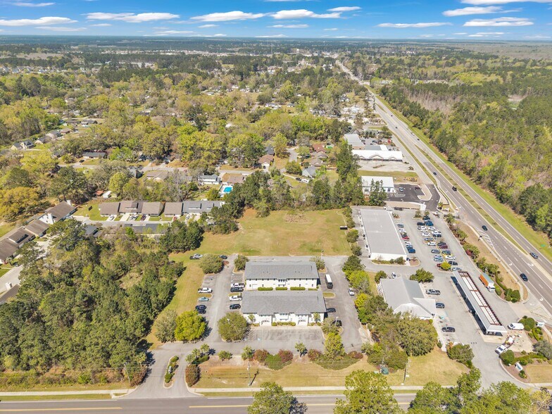 More Photos Of 100 Timber Trail Rd, Richmond Hill Office For Sale