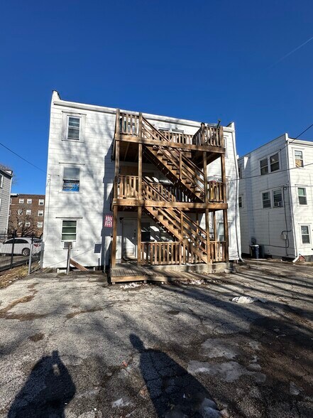 More Photos Of 3909-3911 Scarritt Ave, Kansas City Apartments For Sale