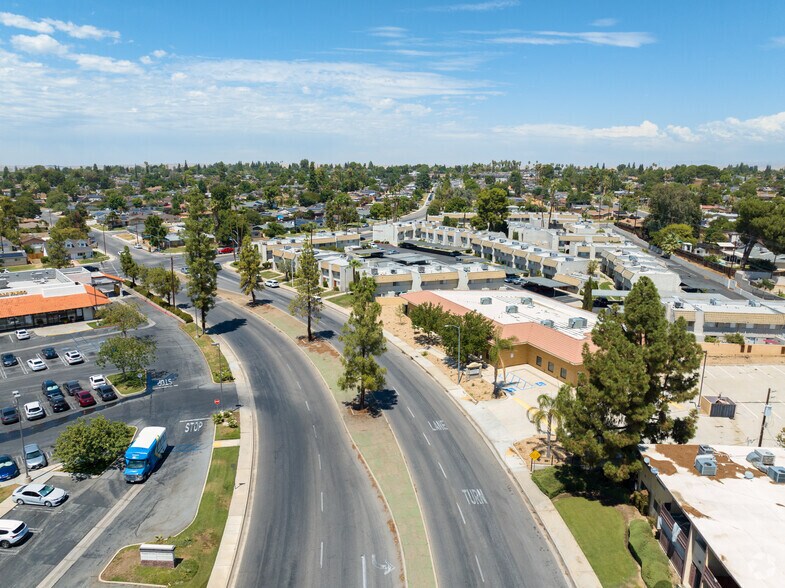 More Photos Of 2935 Oswell St, Bakersfield Medical For Lease