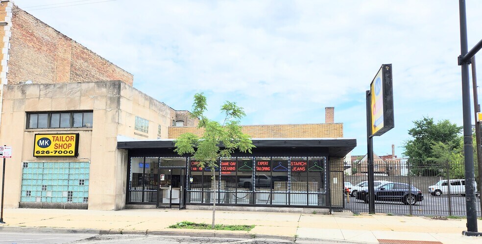 Primary Photo Of 4948 W Madison St, Chicago Storefront For Sale