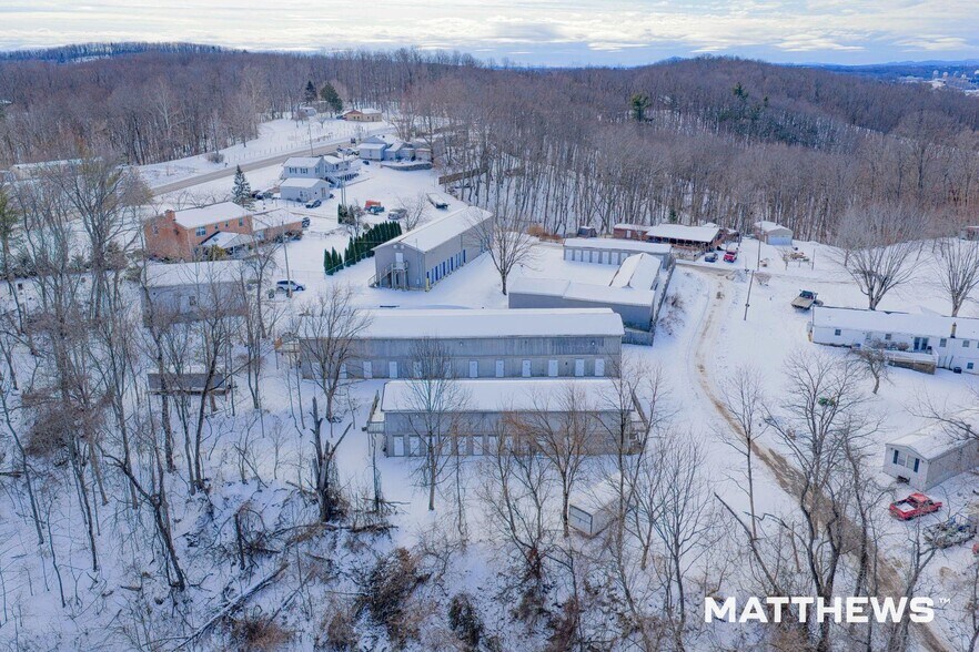 More Photos Of 920 Magnolia Ln, Christiansburg Self Storage For Sale