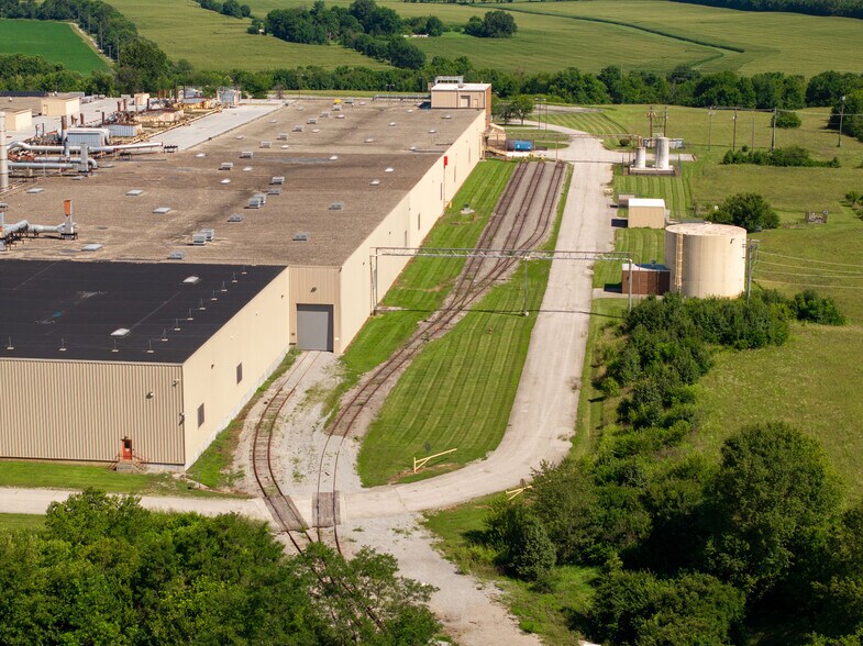 More Photos Of 3201 Lebanon Rd, Danville Distribution For Lease