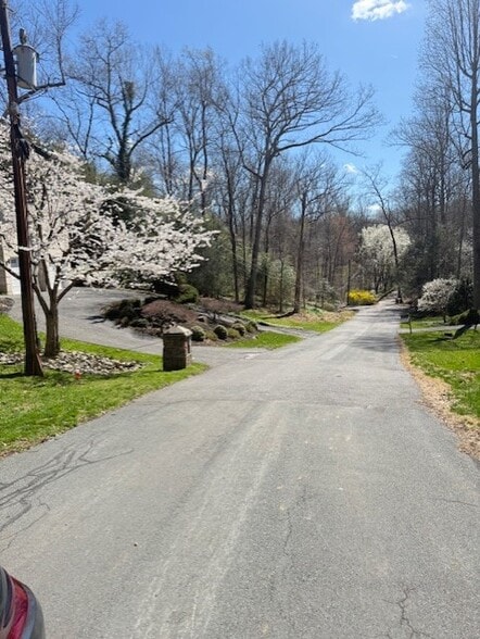 More Photos Of 9101 Aldershot Dr, Bethesda Land For Sale