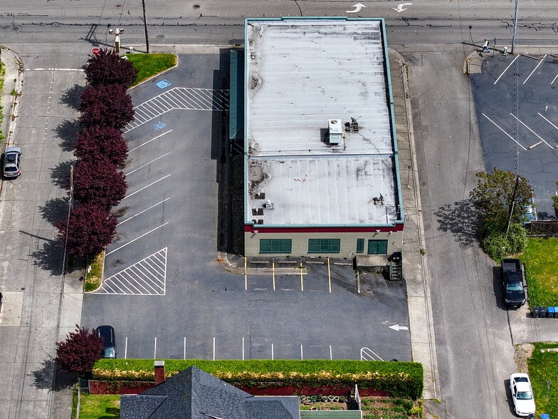 More Photos Of 405 Naval Ave, Bremerton Freestanding For Lease