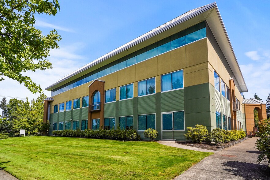 More Photos Of 6902 SE Lake Rd, Milwaukie Medical For Lease