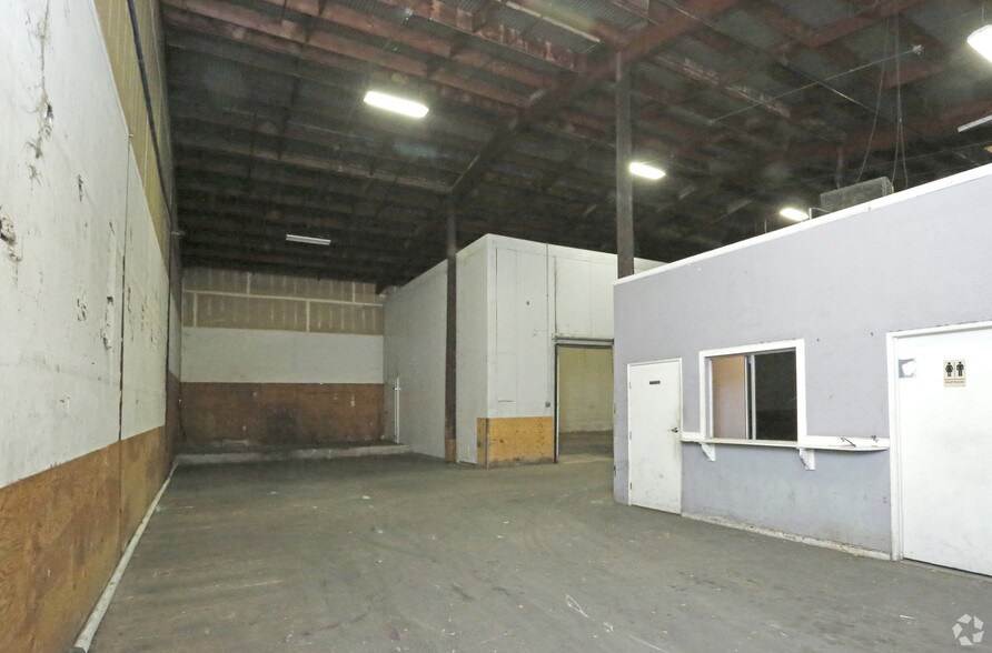More Photos Of 1801 Smith Ave, San Jose Warehouse For Lease