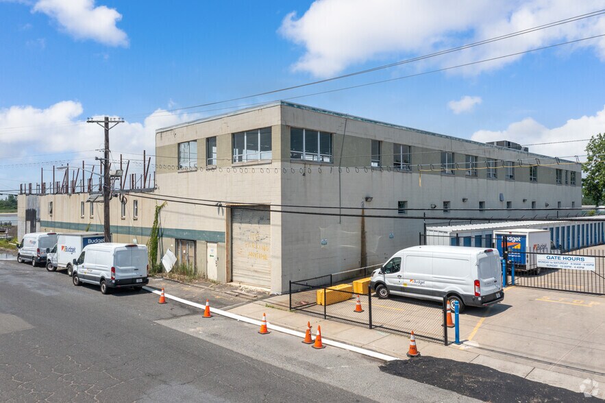 More Photos Of 1 Edward Hart Dr, Jersey City Industrial For Lease